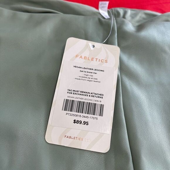NWT Fabletics Vegan High Rise Leather Leggings Size 1X 16-18 New - Picture 2 of 10